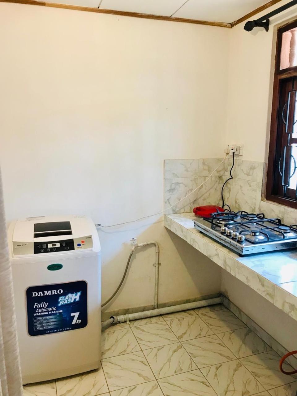 Dana Guest Home Mirissa Bagian luar foto