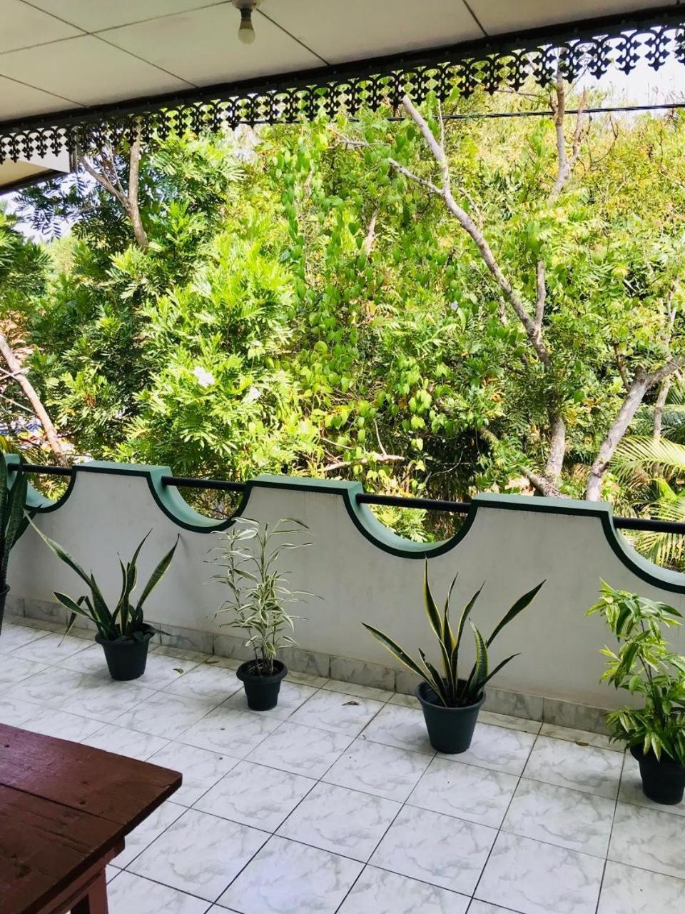 Dana Guest Home Mirissa Bagian luar foto